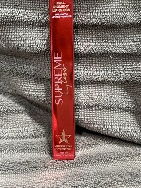Jeffree Star Supreme Gloss Full Pigment Lip Gloss in Shiny Red
